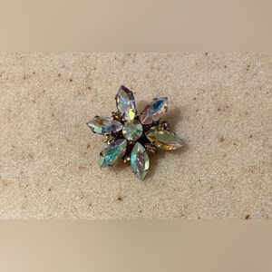 Aurora Crystal Flower Brooch - Iridescent Colors